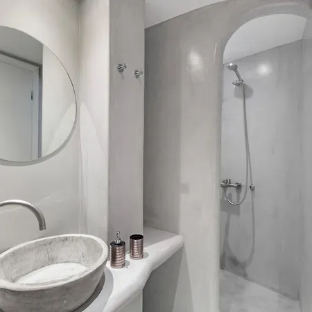 Hotel Ammoudi *